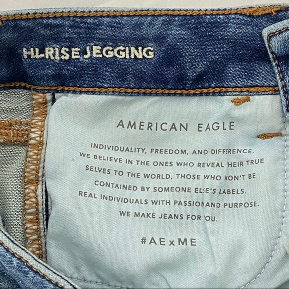 NWT American Eagle Hi-Rise Distressed Jegging - Picture 10 of 16